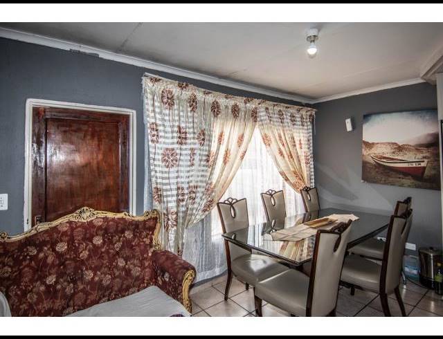 3 BEDROOM HOUSE FOR SALE IN KINGSVIEW EXT 3